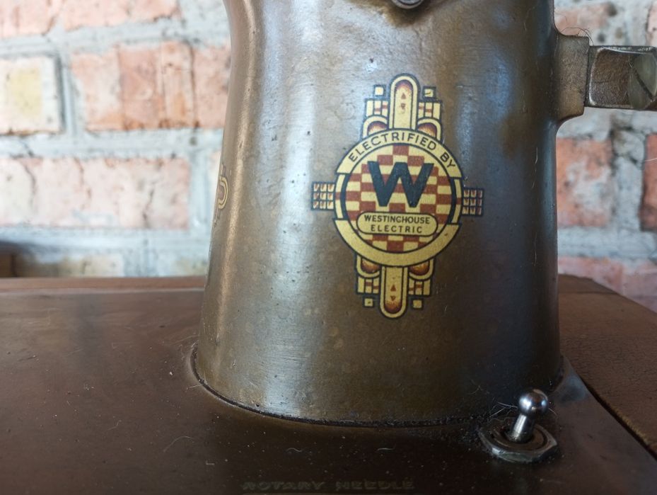 Швейная машинка американская