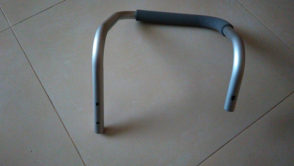 Ajuda técnica - 1 braço alteador sanita