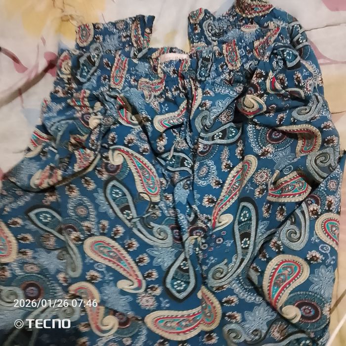 Штани з яскравим принтом