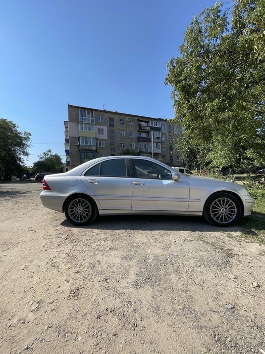 Продам авто w203