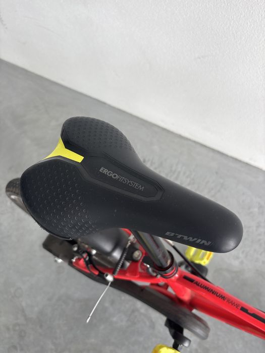 Bicicleta de Criança 16p 4-6 anos - excelente