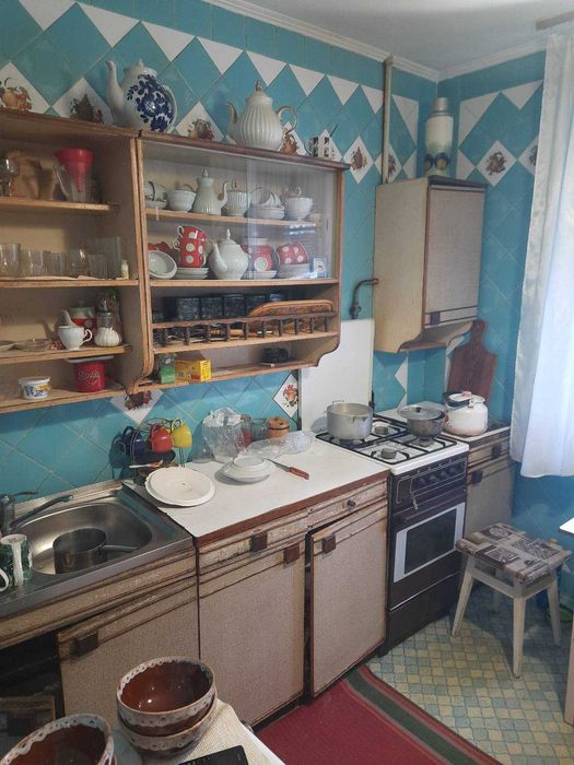 3к Озерна 75.10 кв.м., вул.Залізняка Торг
