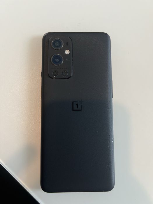 One plus 9 pro 5G 2sim