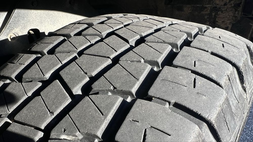 Jantes e pneus 265/70r15 6x139,7