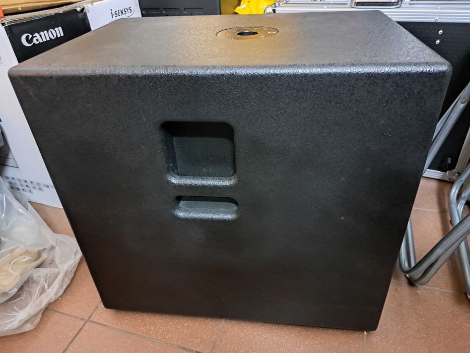 FBT subwoofer kolumna basowa estradowa SUB 12a aktywna