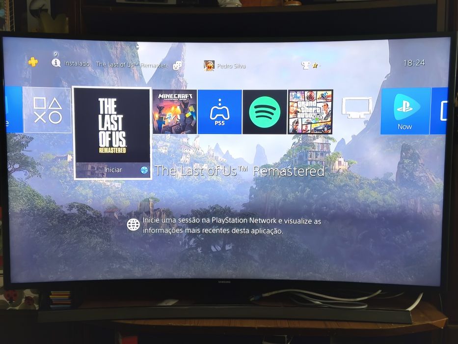 PlayStation 4 + jogos + comando