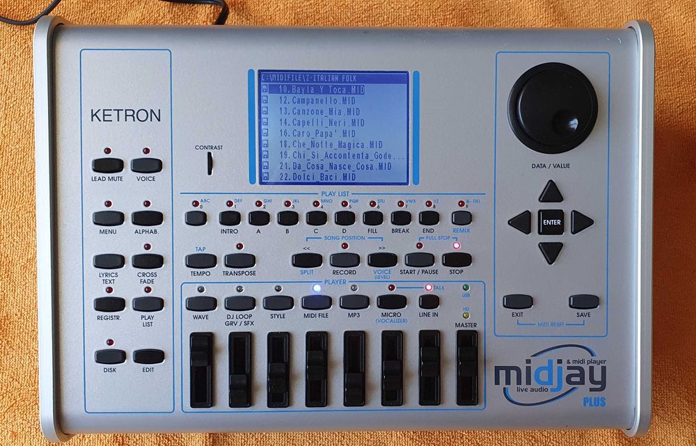 Ketron Midjay Plus com extras opcionais
