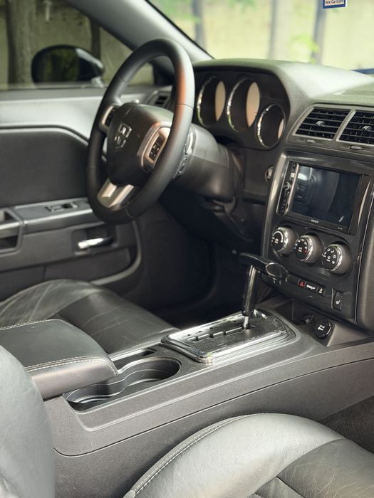 Dodge Challenger