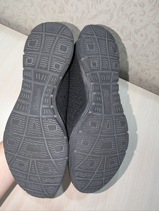 Skechers макасіни 39 р по уст 26 см ширина 9 см в дуже хорошому стані