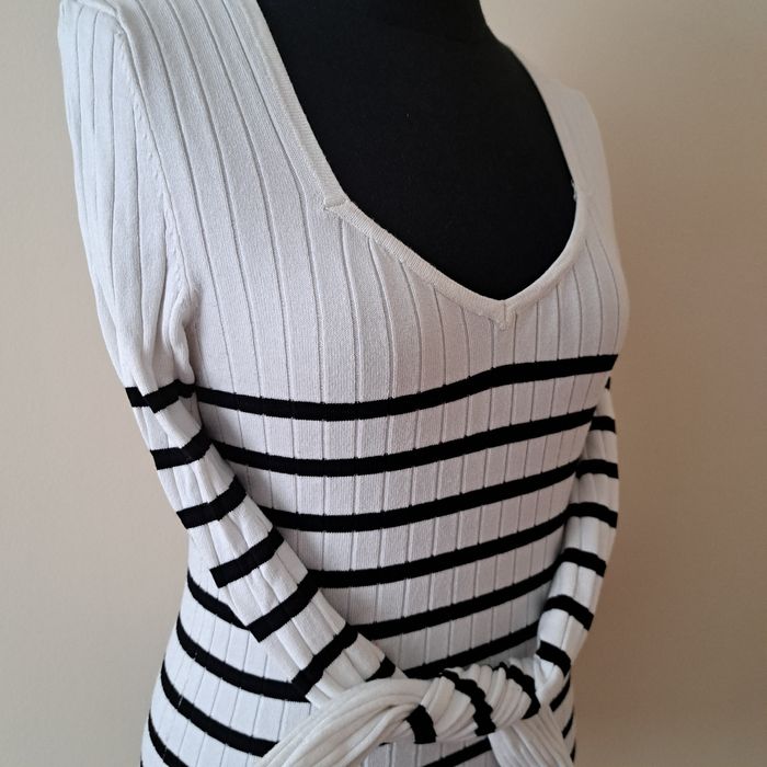 .Bluzka młodzieżowa Sinsai