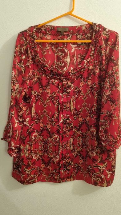 Blusa  muito confortável, como nova