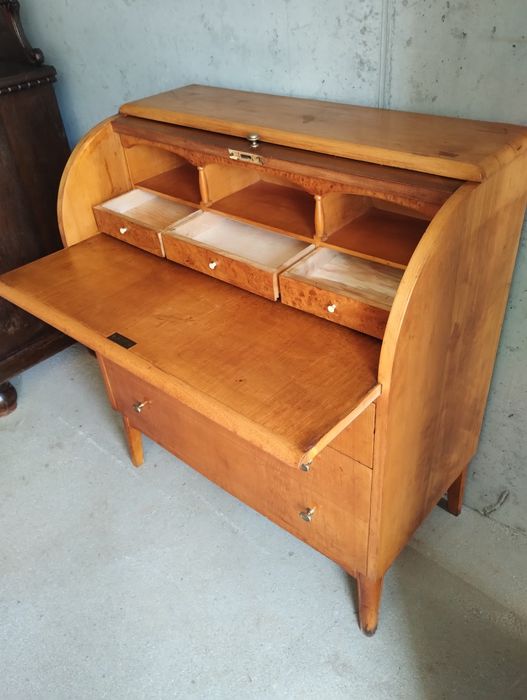 SEKRETARZYK Biurko. Dowóz do 50 km Gratis