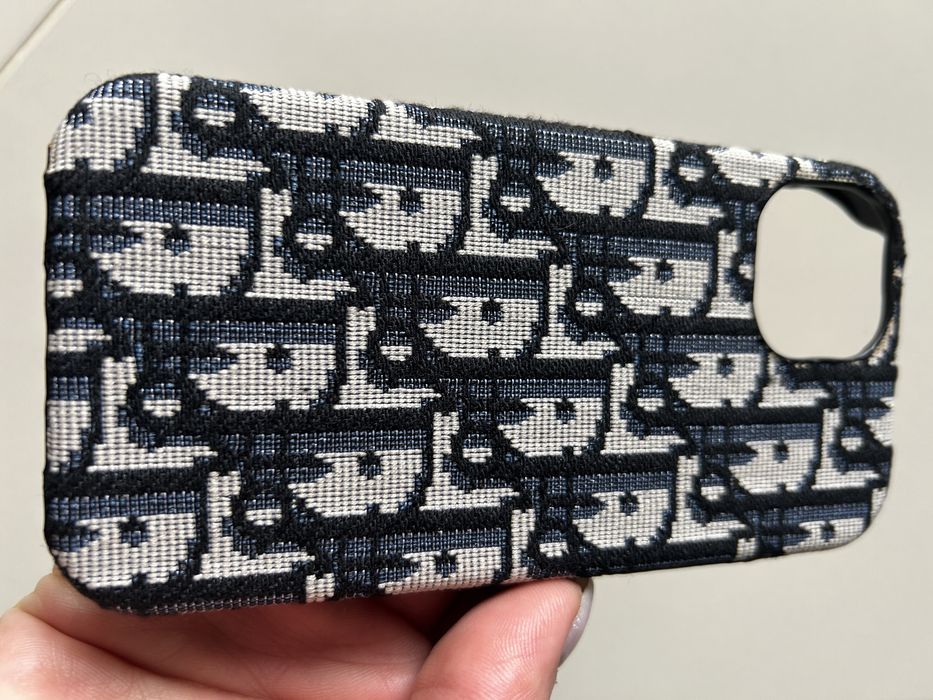 Etui iPhone 15