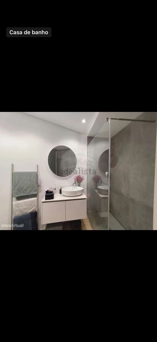Quarto para alugar nos Anjos
