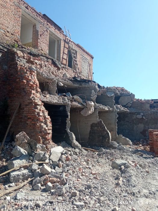 Продам кирпич б/у  белый силикатный