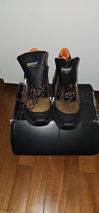 Botas de segurança novas 42