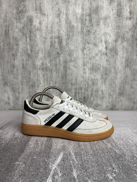 Кросівки жіночі HANDBALL SPEZIAL 36(22.5)