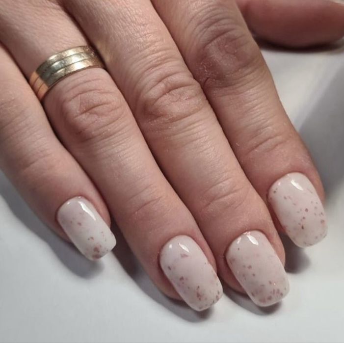 Манікюр у Львові, район Аквапарку