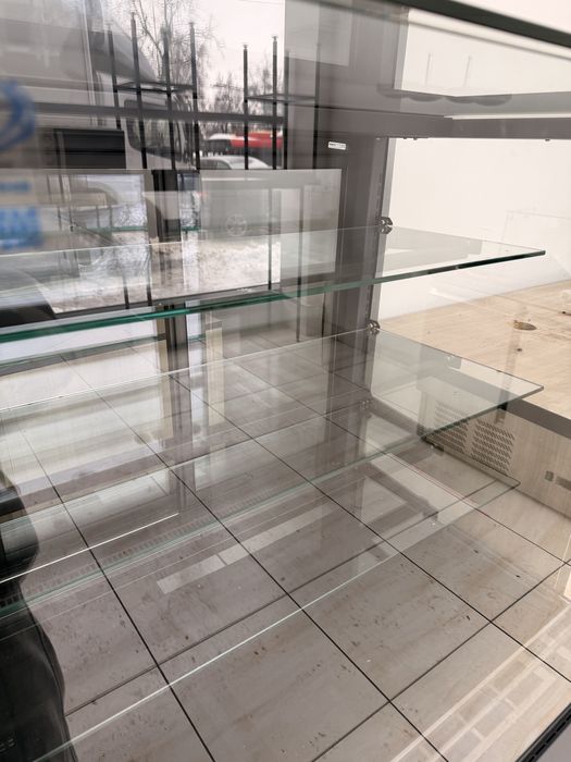 Кондитерська вітрина, вітрина для солодощів, холодильна вітрина. Quadros Slim Confi. Кондитерская витрина, вітрина для магазину кафе