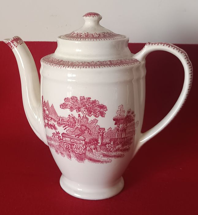 Conjunto de café da Fábrica de Loiça de Sacavém
