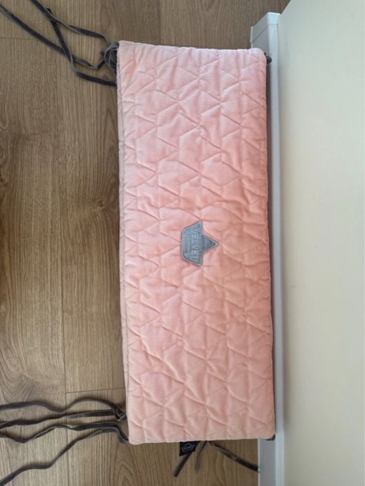 Ochraniacz na łóżeczko