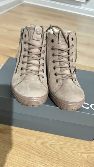 Жіночі черевики ecco нові