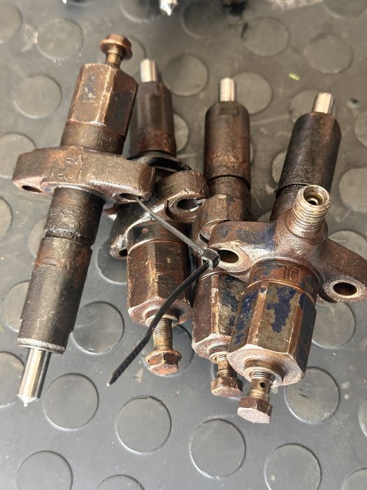 Форсунки до двигуна