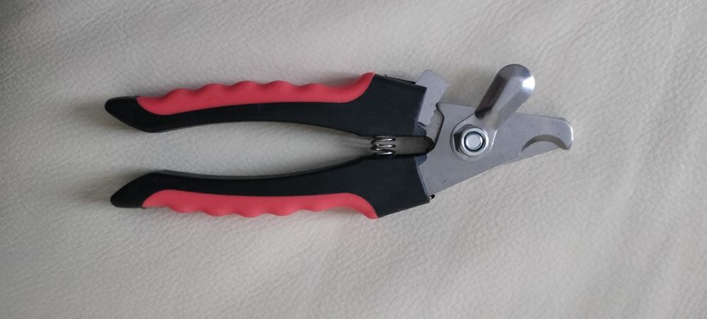 Кігтеріз для собак і кішок