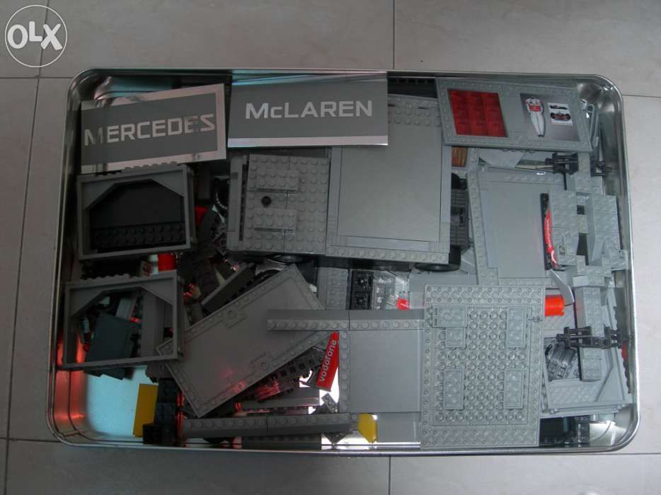 Lego - Camião e carro fórmula 1 Vodafone McLaren Mercedes