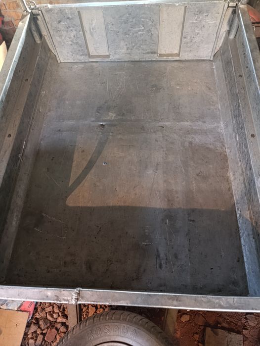 Алюмінієвий причіп ЛУАЗ у відмінному стані