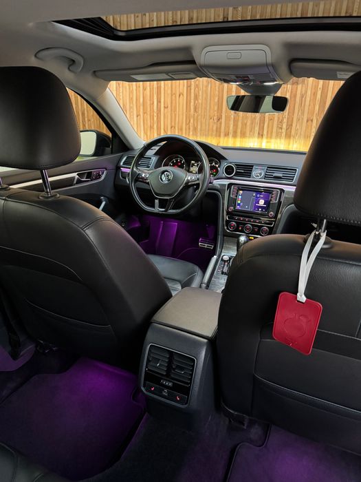 Volkswagen Passat NMS 2016 SEL Premium | 83 тис. км