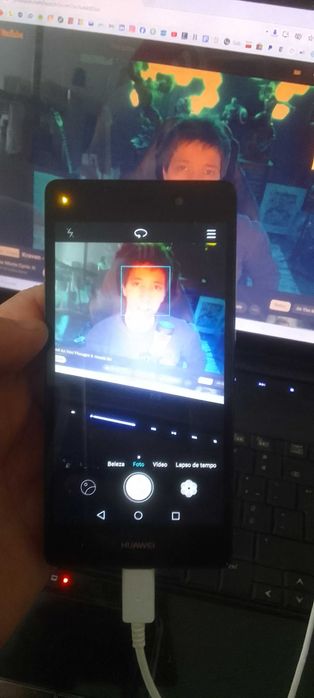 Huawei ALE-L21 com Android 6