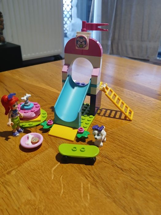 Lego Plac zabaw dla piesków 4+