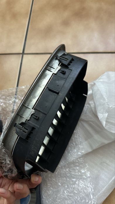 Grill nerki BMW E39 logo zestaw