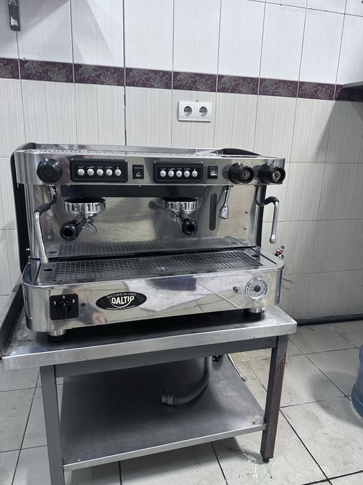 Кавоварка професійна Daltio