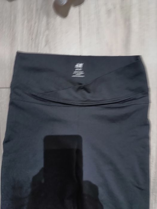Spodnie sportowe HM czarne xs