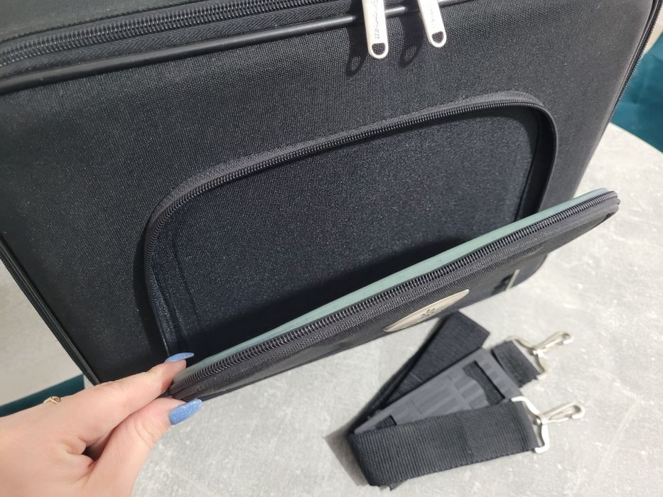 Чемодан , сумка для документов,ноутбука с кодовым замком