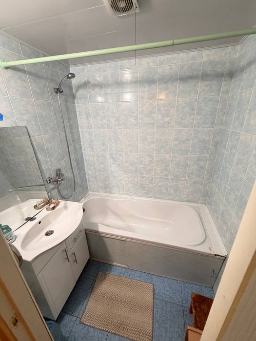 Продаж 3к квартири, р-н  ближнє Жадова