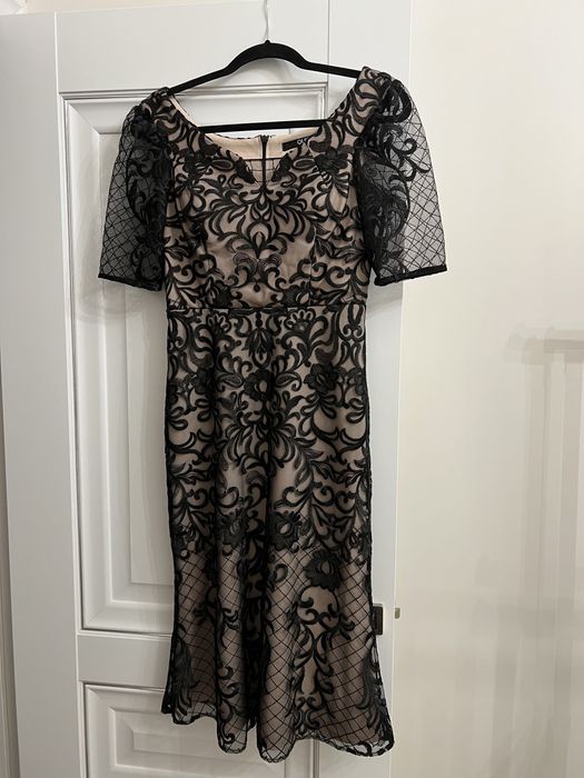 Сукня нарядна нова Quiz