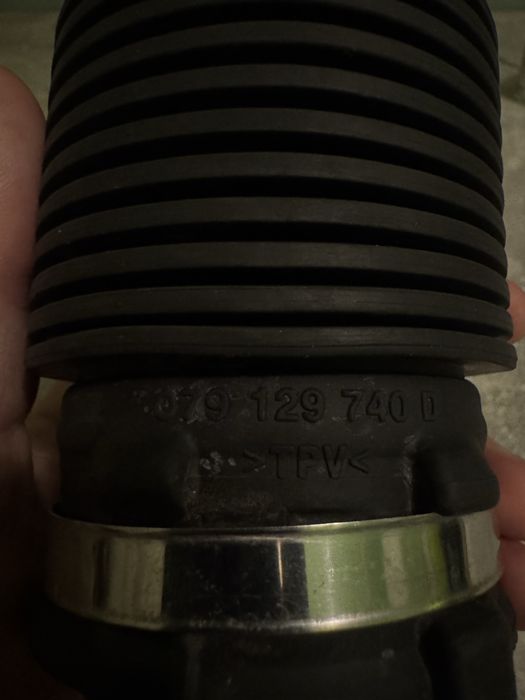 Впускні патрубки s6 s7 4.0 tfsi
