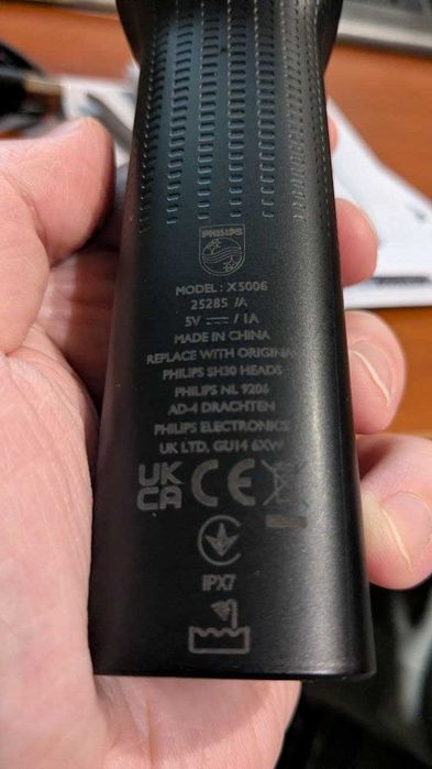 Електробритва чоловіча Philips Shaver Series 5000X X5006/00