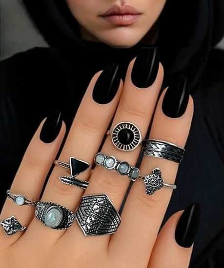 Komplet Pierścionki Sygnety Księżycowe Czarne Oczka Gothic 10 Sztuk