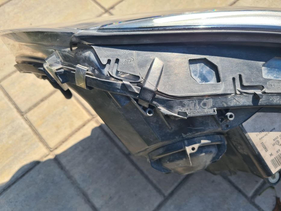 Przednia prawa lampa H7 BMW 5 E60 sedan E61 kombi po liftingu 2007-2012r