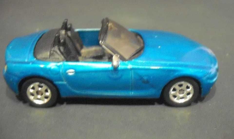 BMW Z4 - WELLY 1:64 Diecast Vehicle Model Car