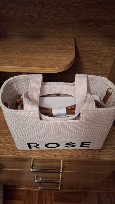 Perfume Rose + mala - novo