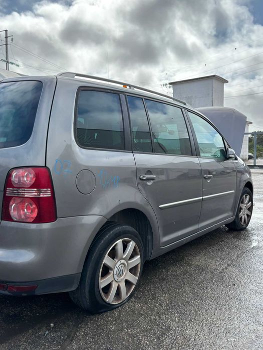 Volkswagen TOURAN, 2.0 TDI de 2007 para Peças