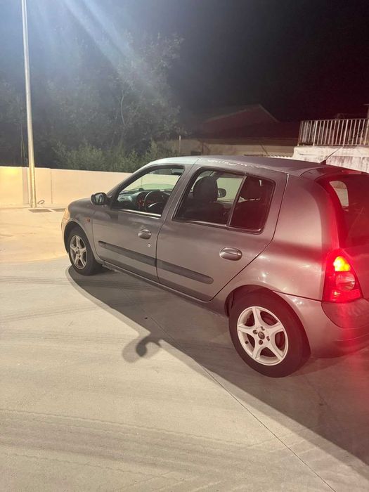 renault clio 1500 dci 2002