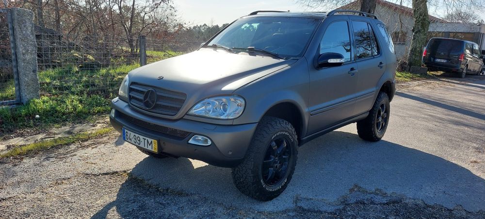 Mercedes-Benz ML 400