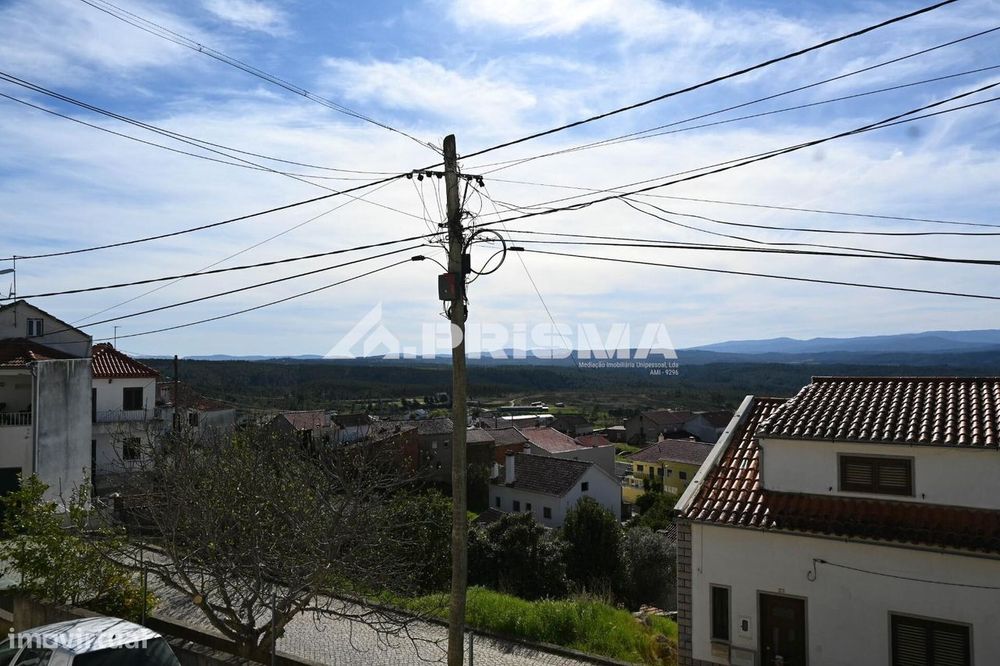 Andar de moradia T2 para arrendamento em Salgueiro do Campo, Castelo B