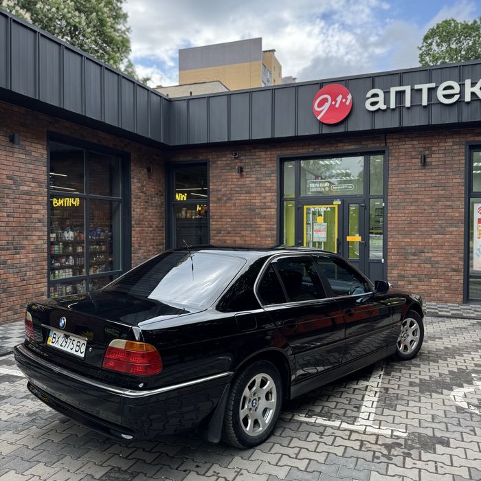 BMW e38 1994 3.0 m60